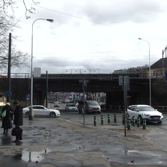 Railway bridge over Sekaninova street