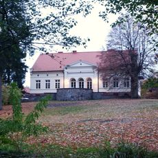 Zespół dworski w Jełmuniu