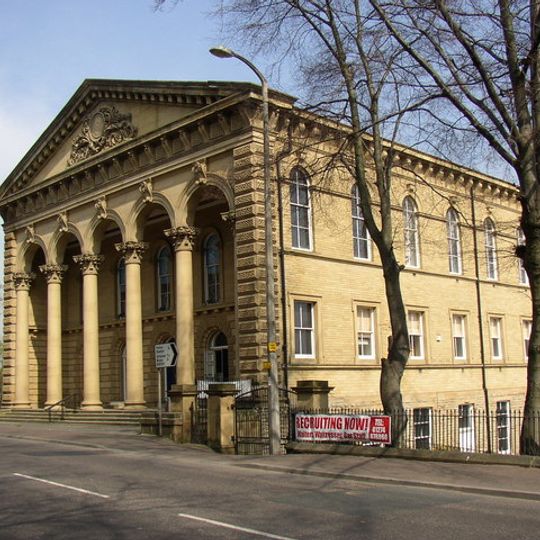 Providence Place United Reformed Church, Gate Piers And Gates