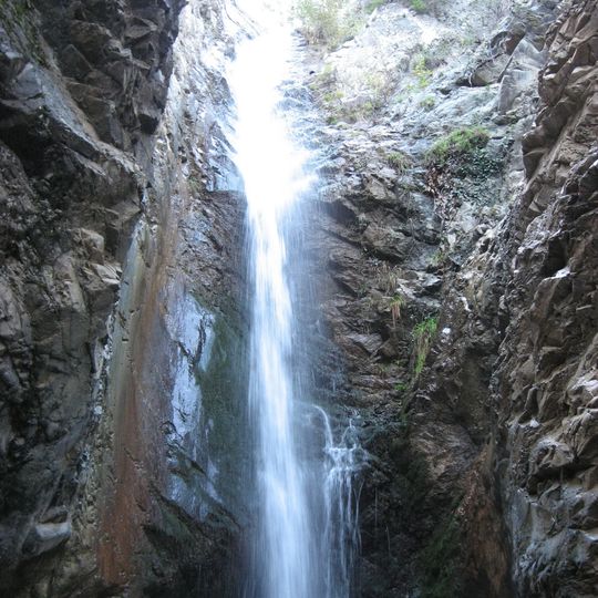 Millomeris Waterfall