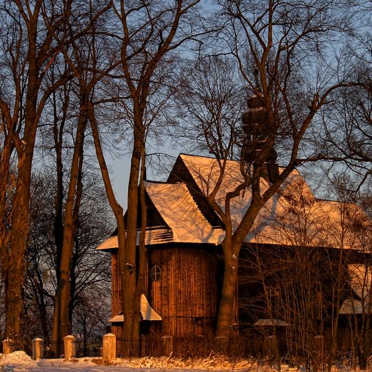 Zieleń wokół kościoła, cmentarz