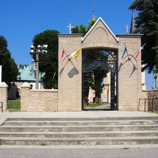 Ogrodzenie Sanktuarium w Sulisławicach