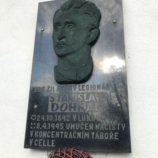 Pamětní deska Stanislava Dohnala v Horním Újezdu