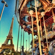 Carousel of the Eiffel Tower