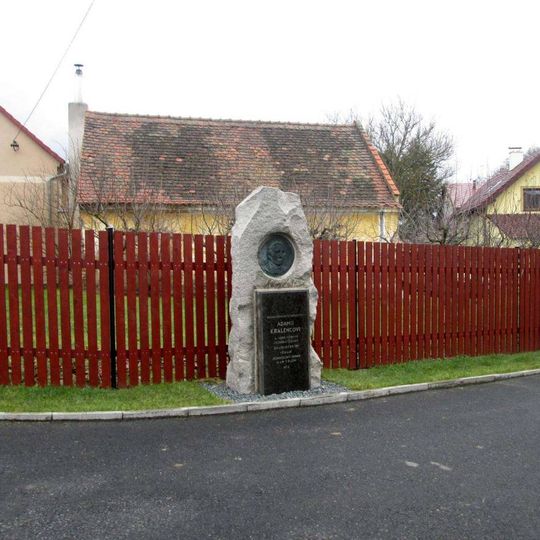 Památník Adama Králence v Sulislavi