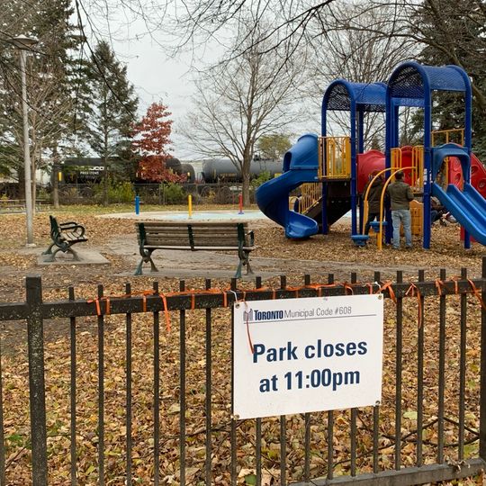 Vine Avenue Playground