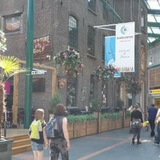 Complex Cillekens: warehouse