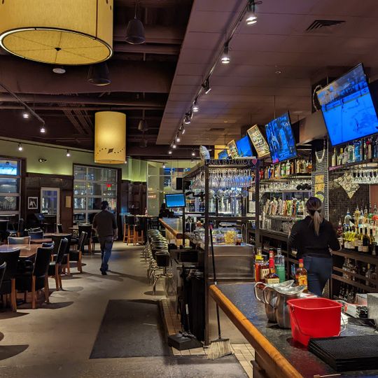 Bar Louie