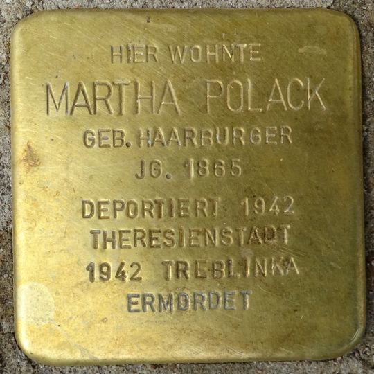 Stolperstein en memoria de Martha Polack