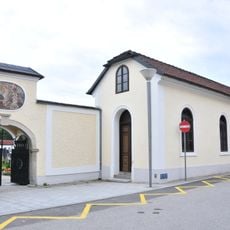 Sebastiansfriedhof, Friedhofskapelle und Aufbahrungshalle