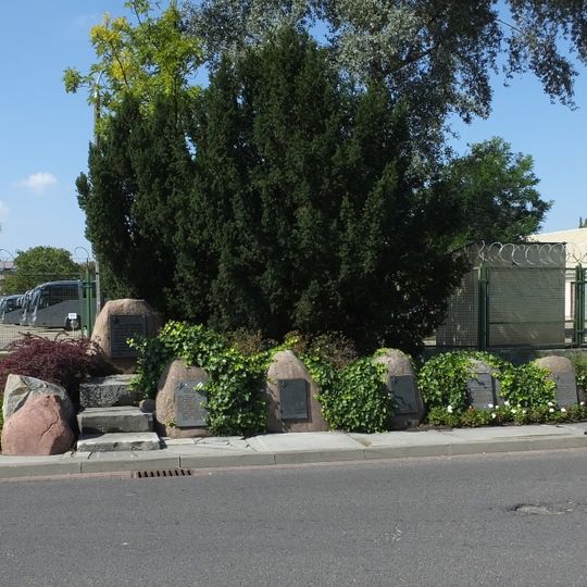 Pomnik poległych żołnierzy 1 Dywizjonu Artylerii Konnej im. gen. J. Bema i Zgrupowania AK „Bem”