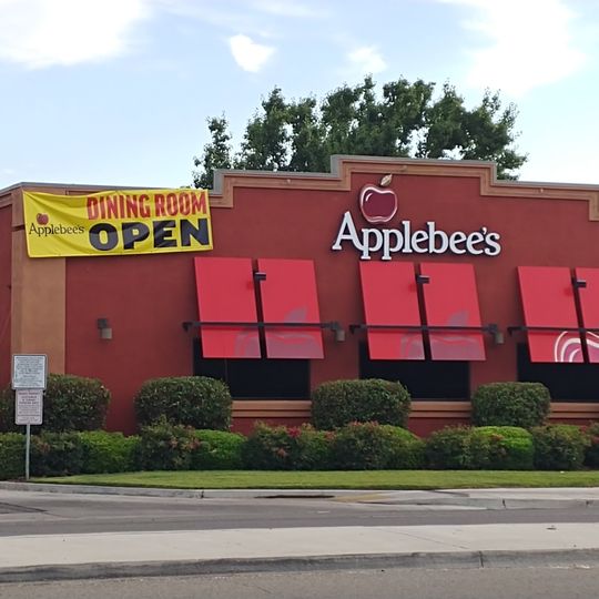 Applebee's Grill + Bar