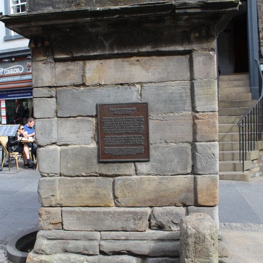 Edinburgh, High Street, Netherbow Wellhead