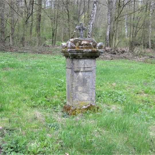 Kříž poblíž domu 4  ve Fojtovicích