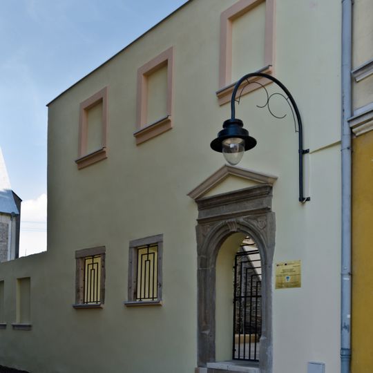 3 Kościelna Street in Radków