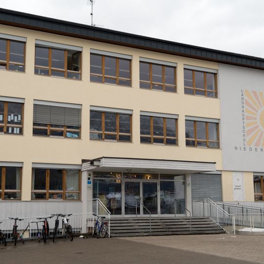 Mittelschule Niederndorf
