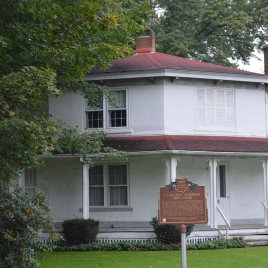 Darrow Octagon House - Clarence Darrow