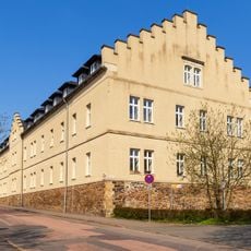 Magazingebäude des ehem. Kasernenkomplexes Johann-Sebastian-Bach-Straße 2a