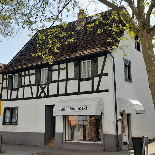 Haus Darmstädter Straße 8