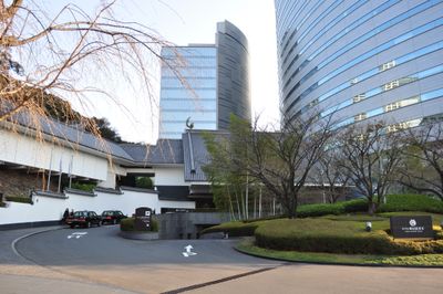 Entrance 1