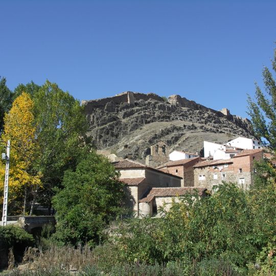 Recinto amurallado de Cañete