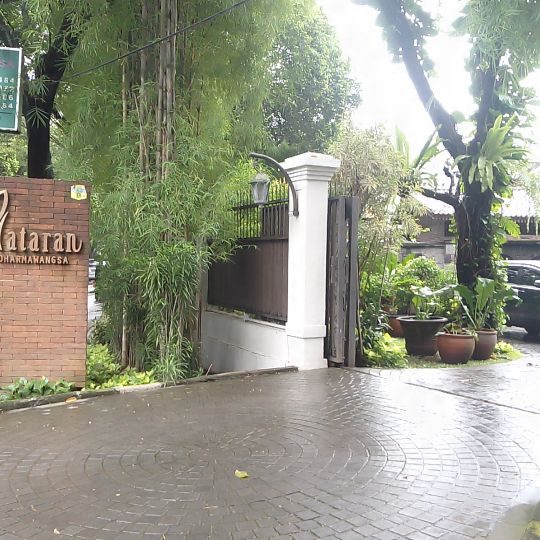 Plataran Dharmawangsa