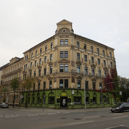 Mietshaus, Eckhaus An der Markthalle 13