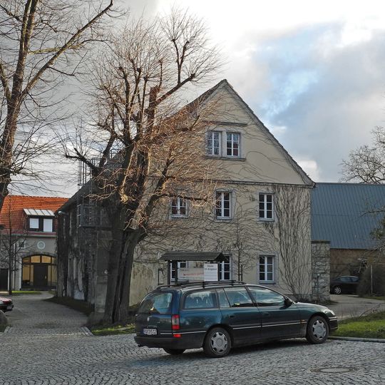 Wohnstallhaus eines Bauernhofes Dorfplatz 3
