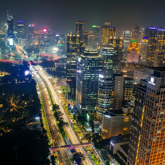 HARRIS Suites fX Sudirman