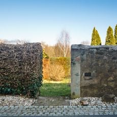 Hochwassermarke an einer Mauer Am Blankgarten -