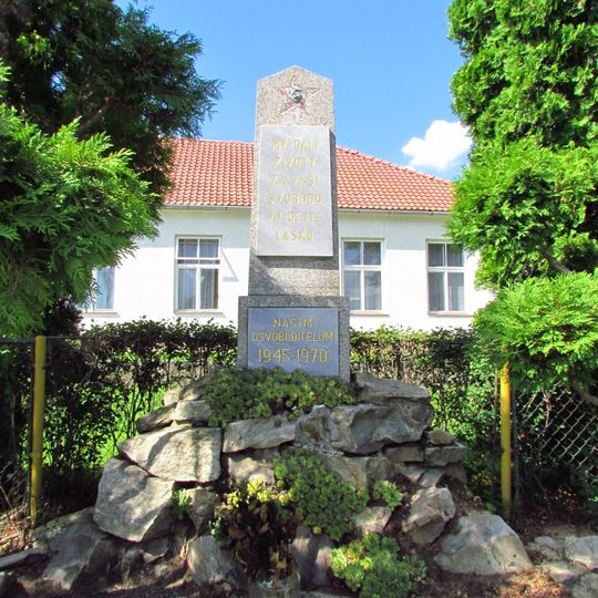 Památník osvobození v Bačicích-Udeřicích