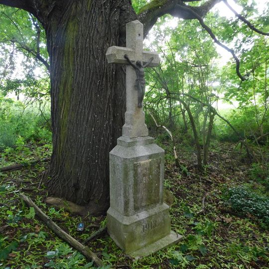 Kříž u cesty jižně od Cerekvičky