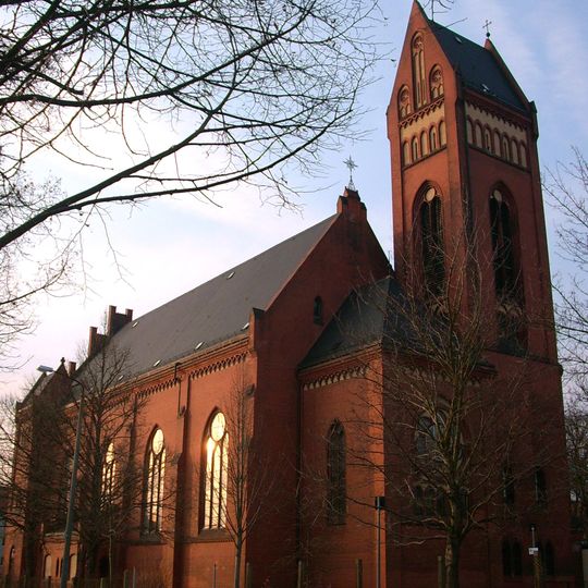 Katholische Heilige Familie Karl-Liebknecht-Straße 18