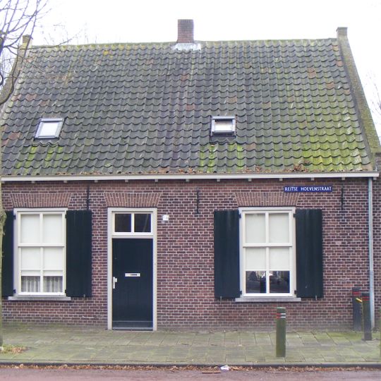 Vrijstaand wevershuisje