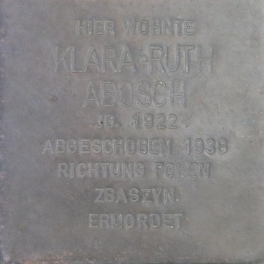 Stolperstein en memoria de Klara Ruth Abosch