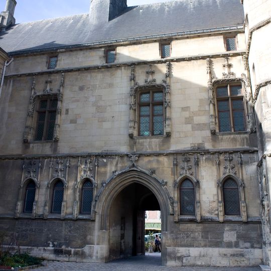 Hôtel de ville de Noyon