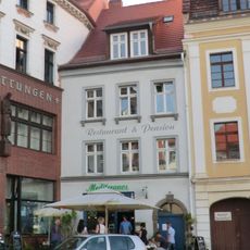 Wohnhaus in geschlossener Bebauung, mit Laden Obermarkt 16