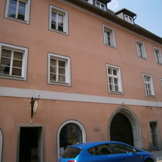 Bürgerhaus mit Teil der inneren Stadtmauer und Zwinger