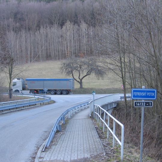 Most silnice II/14132 přes Fefrovský potok