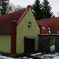 Kaplica, ob. dom mieszkalny w Warcinie