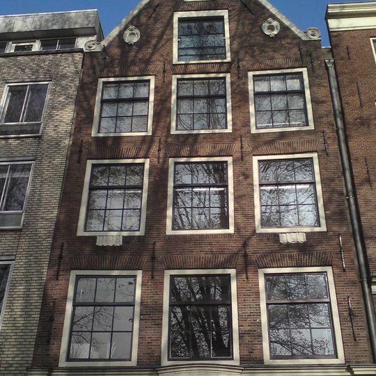 Monumental building at Wittenburgergracht 143