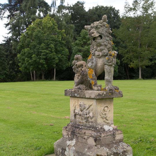 Colstoun House, Garden