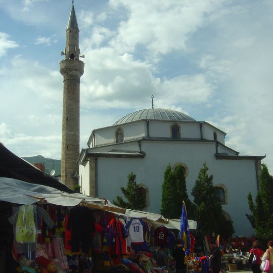 Bajrakli Mosque, Peć