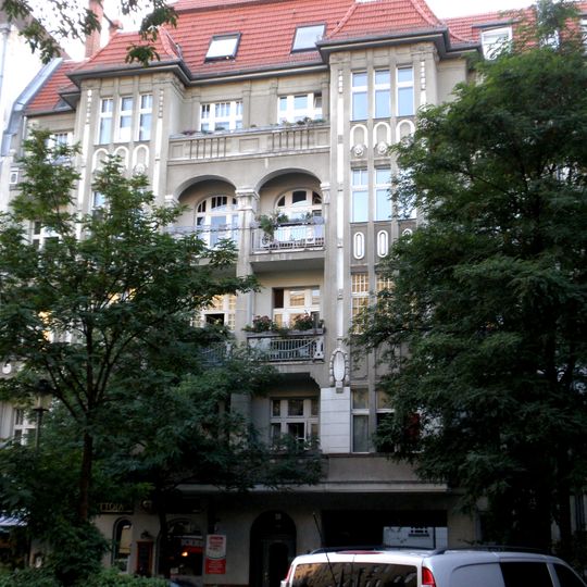 Mietshaus & Stall Waldstraße 55 & 55A
