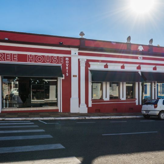 Building at Rua Floriano Peixoto, 290