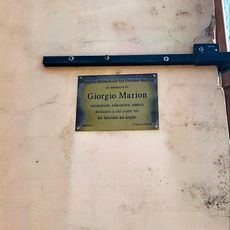 Commemorative plaque