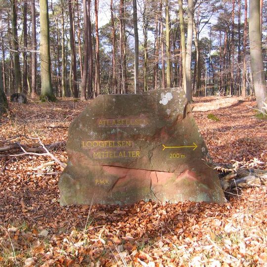 Ritterstein 296 "Atlasfelsen"