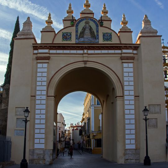 Puerta de la Macarena
