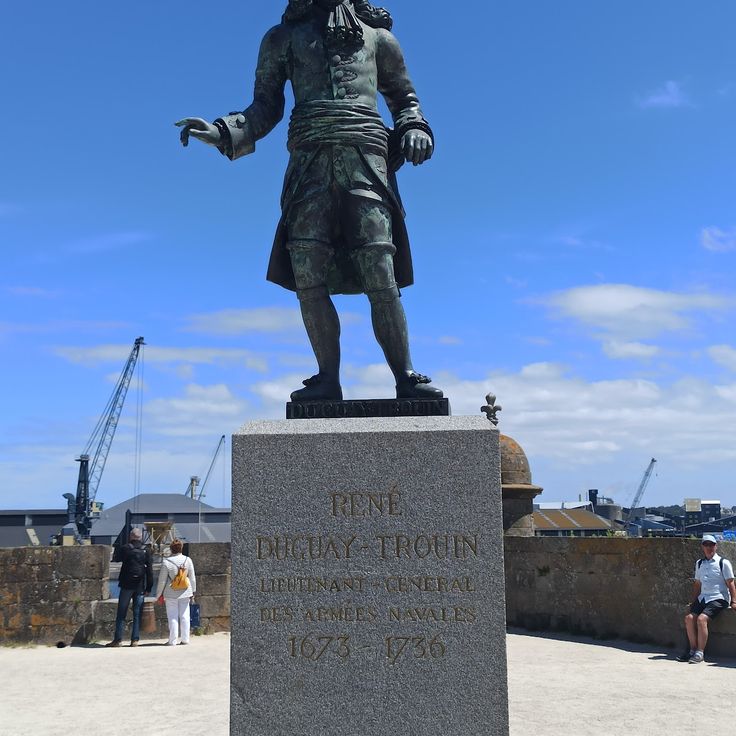 Statue de René Duguay-Trouin