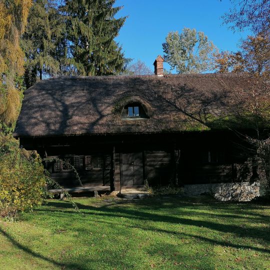 Domačija Pie in Pina Mlakarja